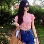 Reina Dacumos profile icon