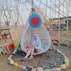 Arini Safitri profile icon