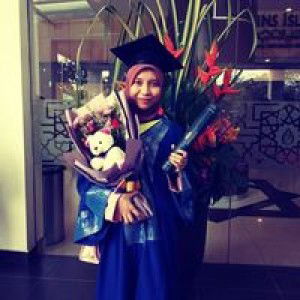 Nur Amira profile icon