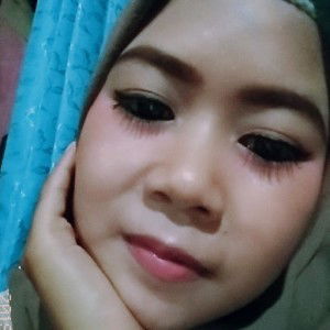 Lili Purwanti profile icon