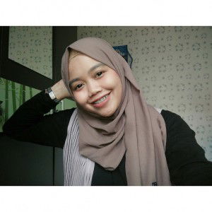 Esy Ariyati profile icon