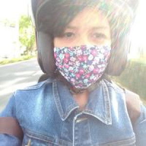 Dwi Sii Esti profile icon