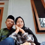 Yanti Laksana profile icon