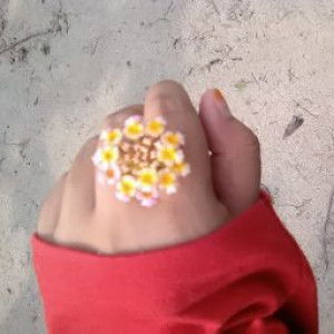 Husna Isa profile icon