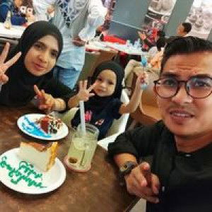 Nuha ULyaa profile icon