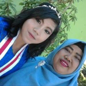 Devi Triana profile icon