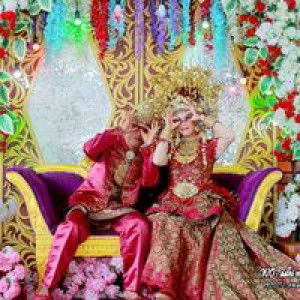 Ayu Lestary profile icon