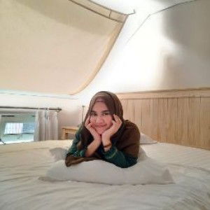 Khumairotu Solihah profile icon