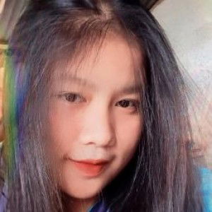 พลอยวรีย์ สุดาปัน profile icon