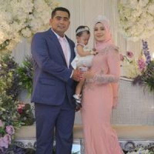 Farah Syahira profile icon