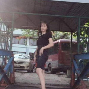 Hoàng Diệp Linh profile icon