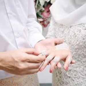 Leni Indriani profile icon