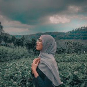 Risma Widya profile icon