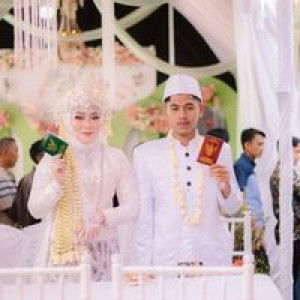 Siti Anisa profile icon