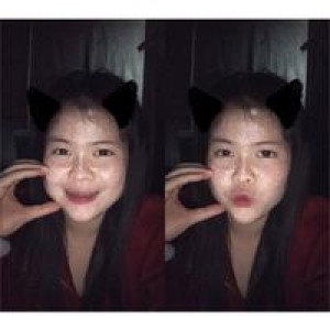 Pang Natchaya profile icon