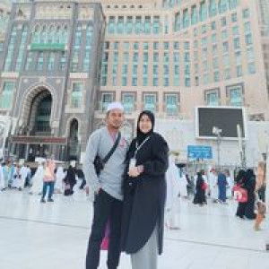 Reen Azhar profile icon