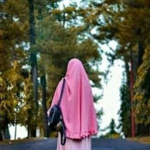 Retna Juliati profile icon