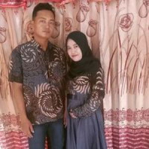 Indah Sari profile icon