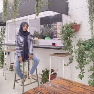 Yunita Riana profile icon