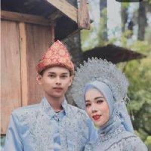 Witri Andi profile icon