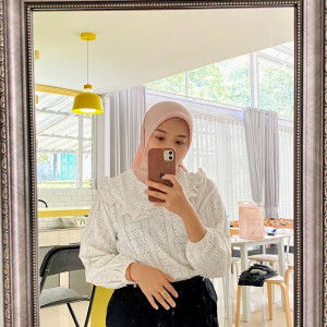 Novia Devi Damayanti profile icon