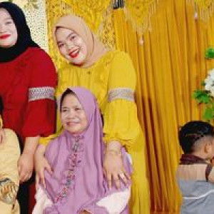 Ayu Indasari profile icon