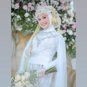 Shinta Stevani profile icon