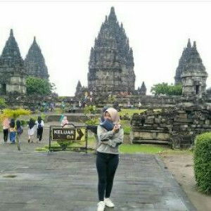 Iin Indrawati profile icon