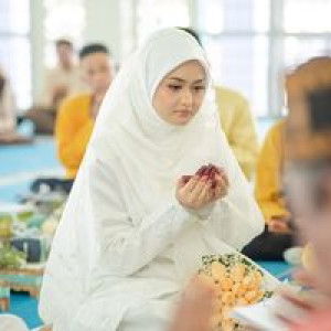 Nur Fariha profile icon