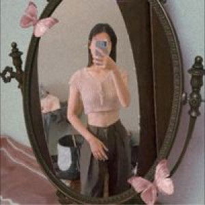 Fah Tugsaporn profile icon