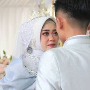 Lestari Rini profile icon