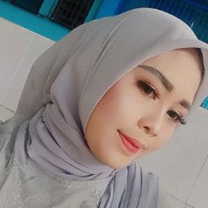 Reny Nur Cahyani profile icon