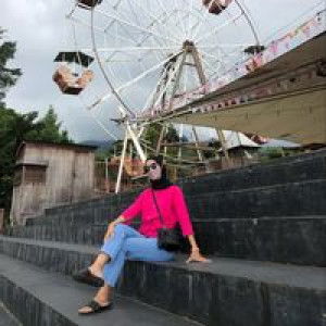 Sulis Tiyanah profile icon