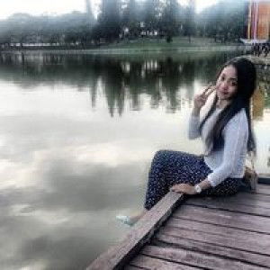 Putri Ayu profile icon