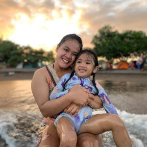 Kristal Joy Robis profile icon