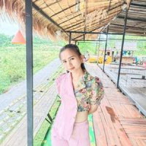 อุ้ม วรารัตน์ ปลานิล profile icon