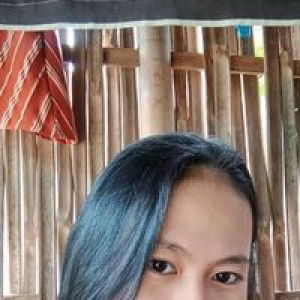 Desi Rtnasari profile icon