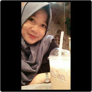 resti rahmawati profile icon