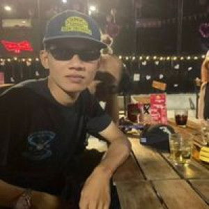 ชาย' สี่ profile icon