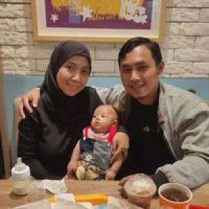 Tri Anggraini profile icon