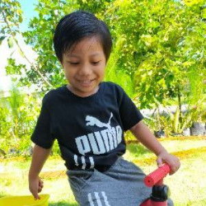 Izz Nawfal Nisya profile icon