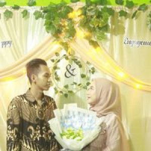 Dhaniie Wahyu profile icon