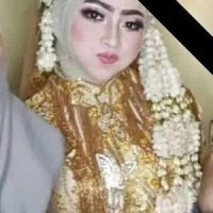 Widya Hasry profile icon