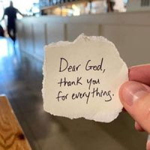 Siti Kuraesin profile icon