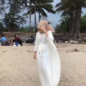 Sarina Suwanruek profile icon