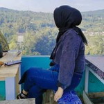 Dina Riana profile icon