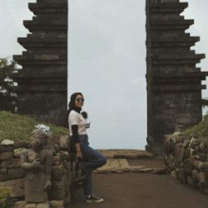 Silvia Herninda profile icon