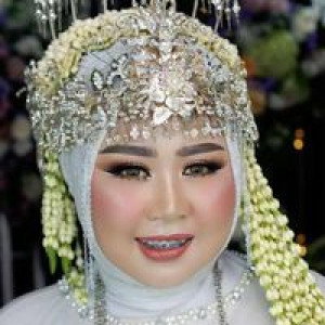 Ayu Sintia profile icon