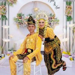 Yeni Pita Sari profile icon