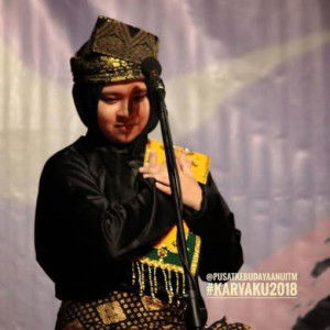 Nik Fitri profile icon